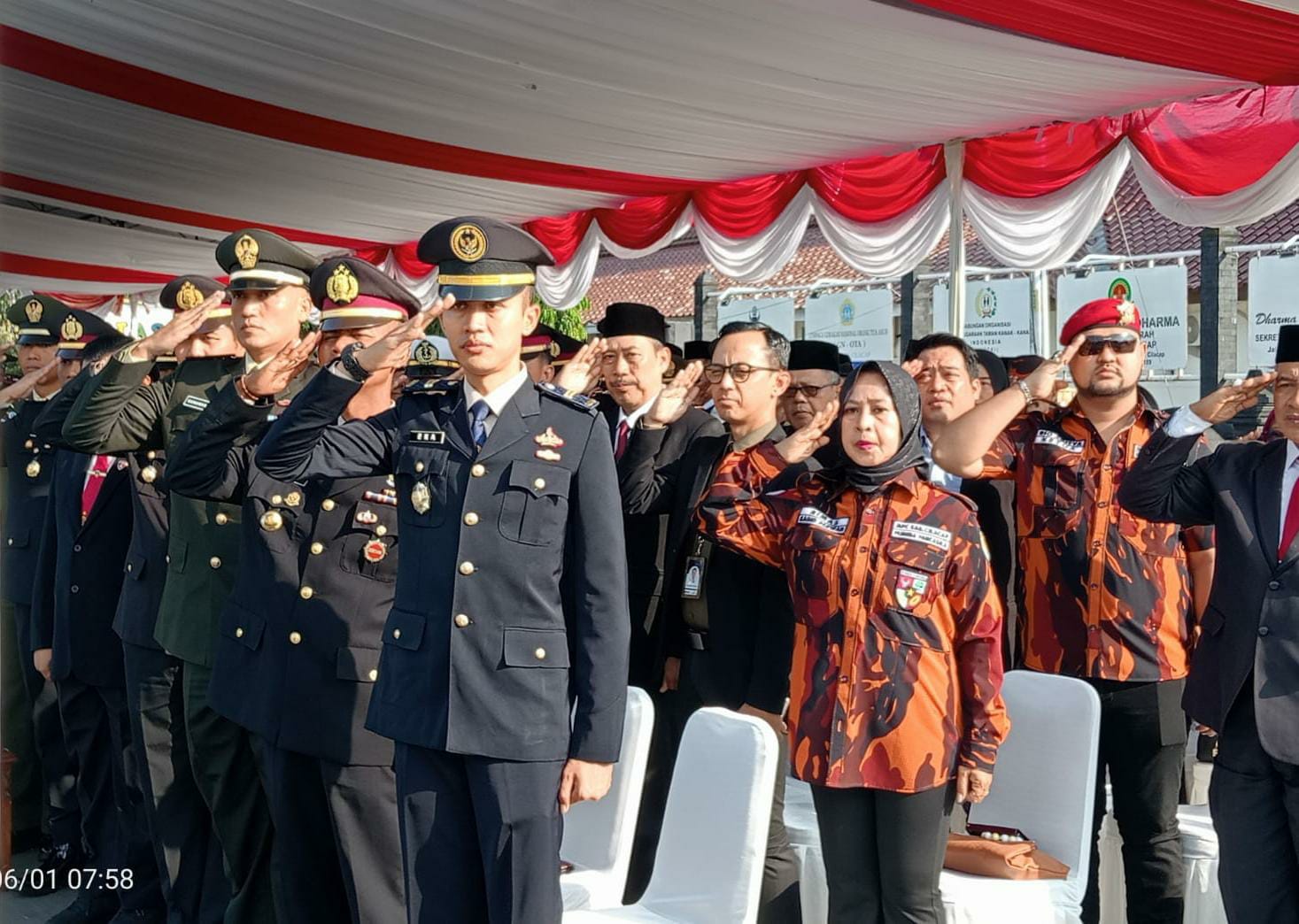 Peringati Hari Lahir Pancasila, Ketua MPC PP Cilacap Rio Aditya Hadiri Upacara di Alun-Alun Pendopo